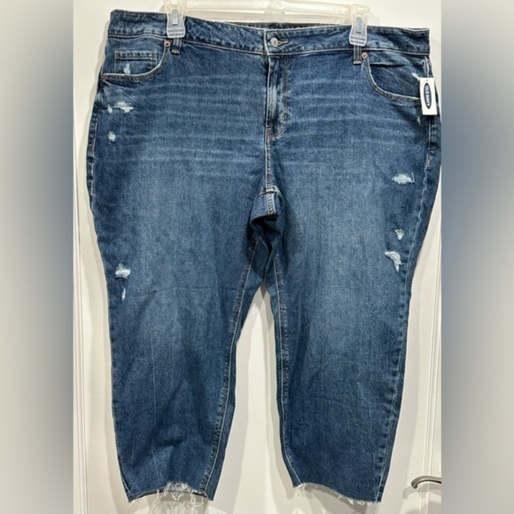 Old Navy Boyfriend Mid Rise Short Jeans